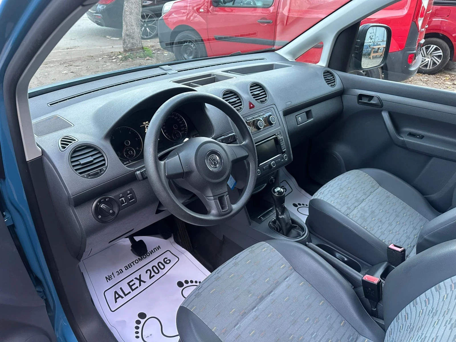 VW Caddy  - изображение 7