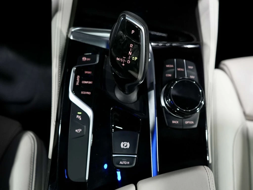 BMW 550 M550* xDrive * CARFAX * ���� �� �������� | Mobile.bg � ����������� 16