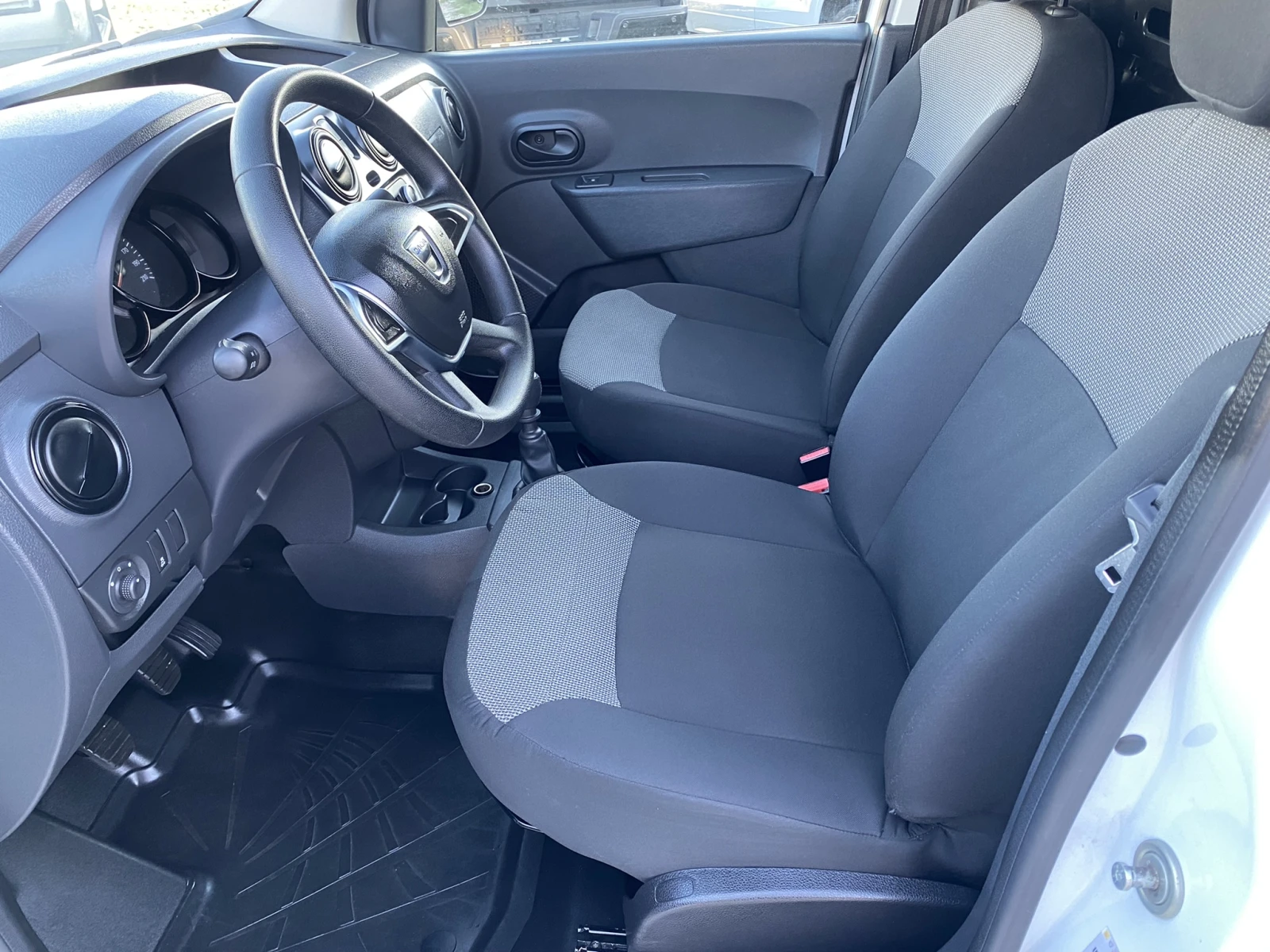 Dacia Dokker -1, 5DCI-2021г./Germany/КЛИМАТИК, снимка 7 - Автомобили и джипове - 53089612