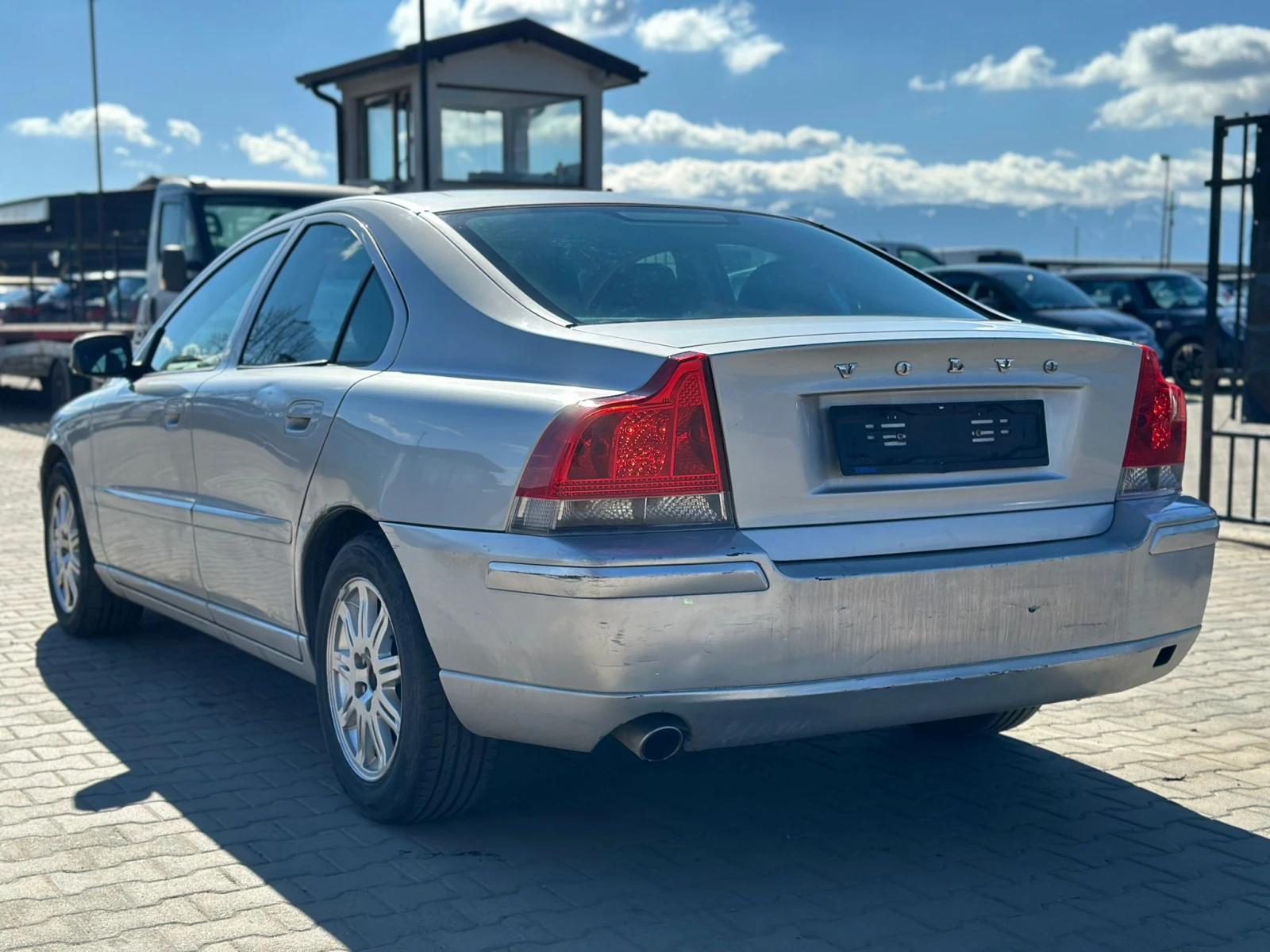 Volvo S60 / 2.4D / 185 HP /  - изображение 3