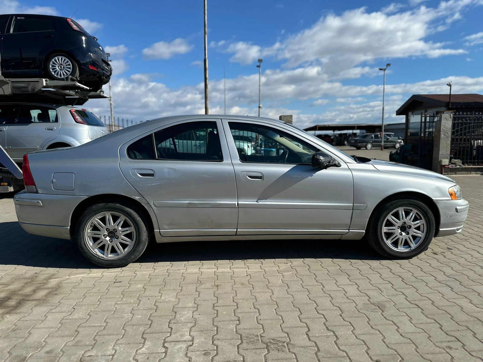 Volvo S60 / 2.4D / 185 HP /  - изображение 6