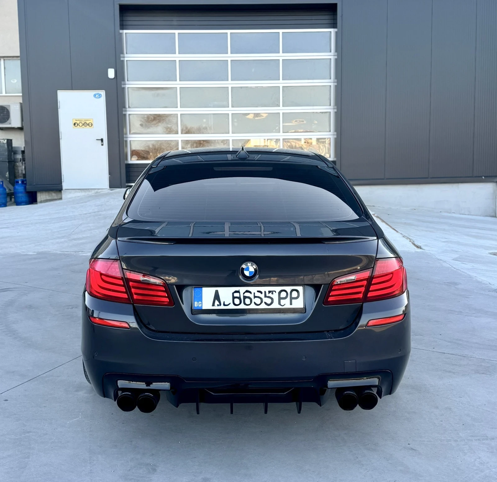 BMW 530 * M-pack * HUD * Night Vision, снимка 4 - Автомобили и джипове - 53772929