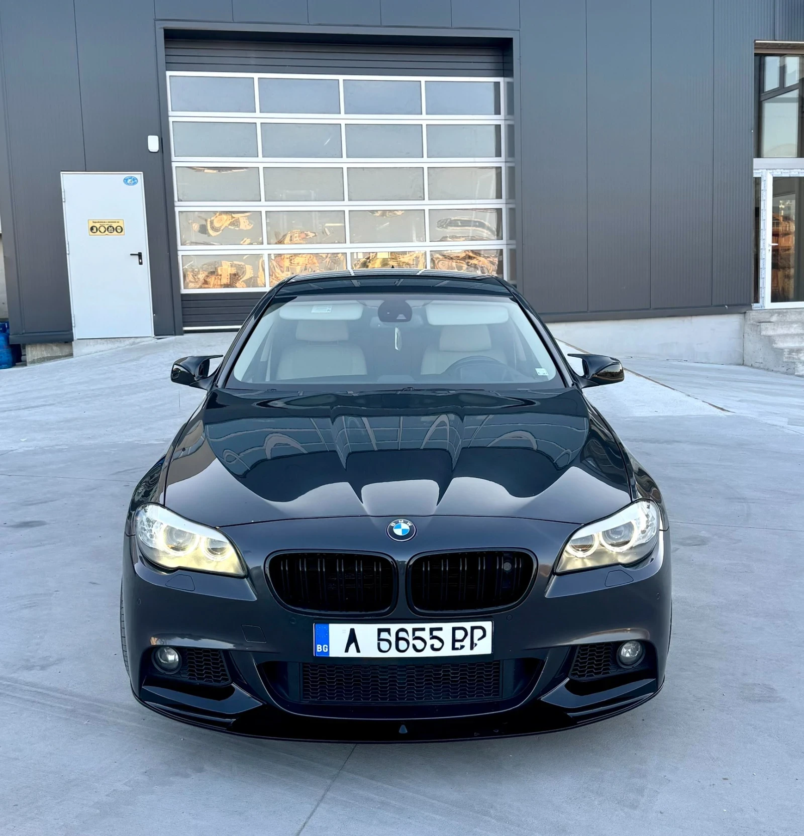 BMW 530 * M-pack * HUD * Night Vision, снимка 8 - Автомобили и джипове - 53772929