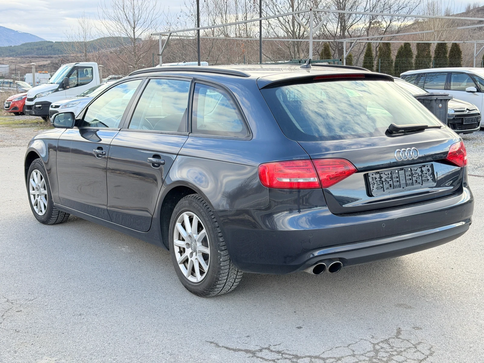 Audi A4 2.0 TDI, снимка 4 - Автомобили и джипове - 54137066