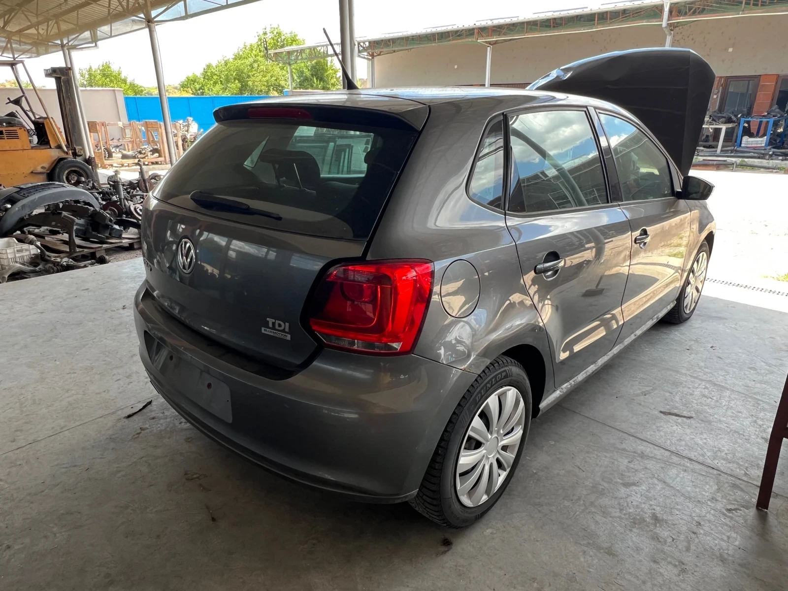 VW Polo 1.6TDi CAY , снимка 5 - Автомобили и джипове - 54139933