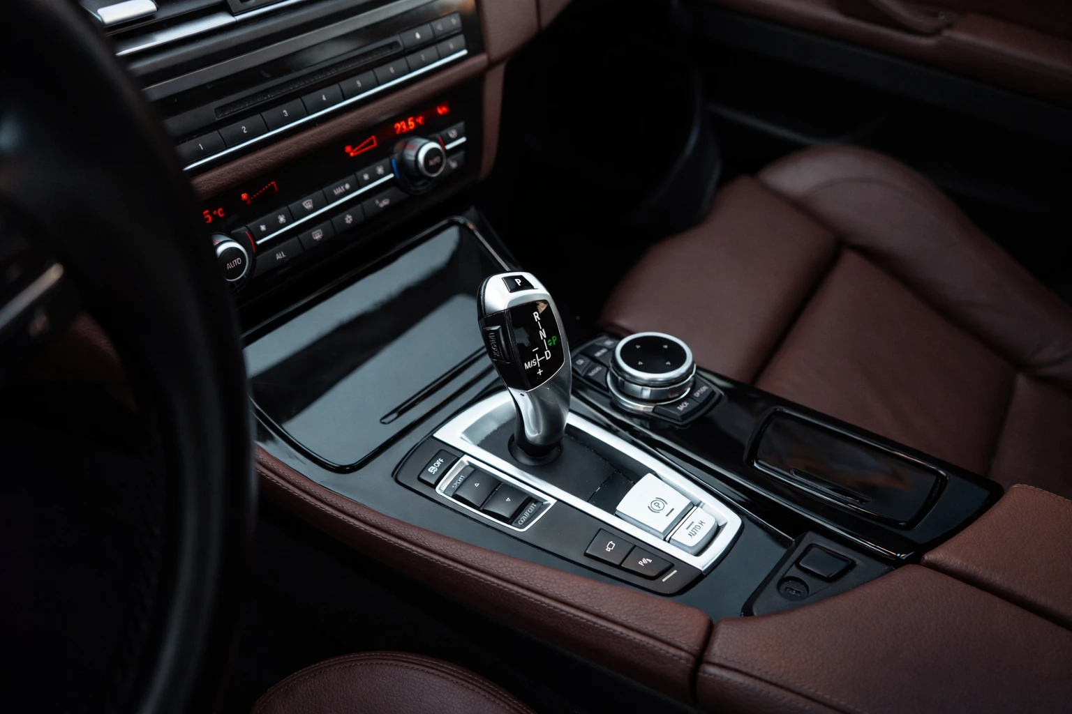 BMW 525 F10, снимка 12 - Автомобили и джипове - 54166972