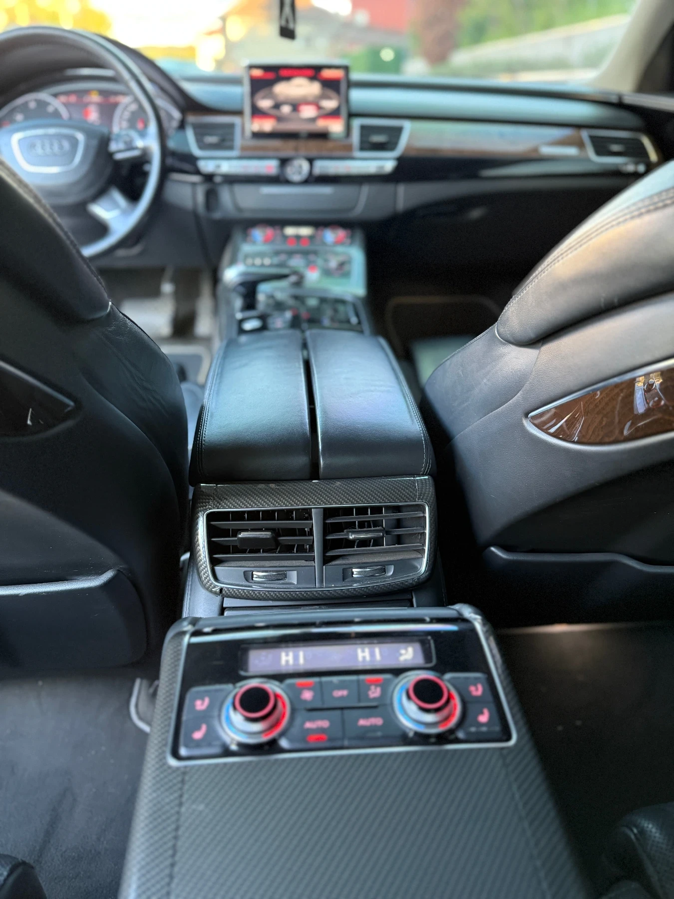 Audi A8 * МАСАЖ* ОБДУХВАНЕ* ACTIVE SOUND* 4.2TDI* ТОППП* , снимка 9 - Автомобили и джипове - 54401939
