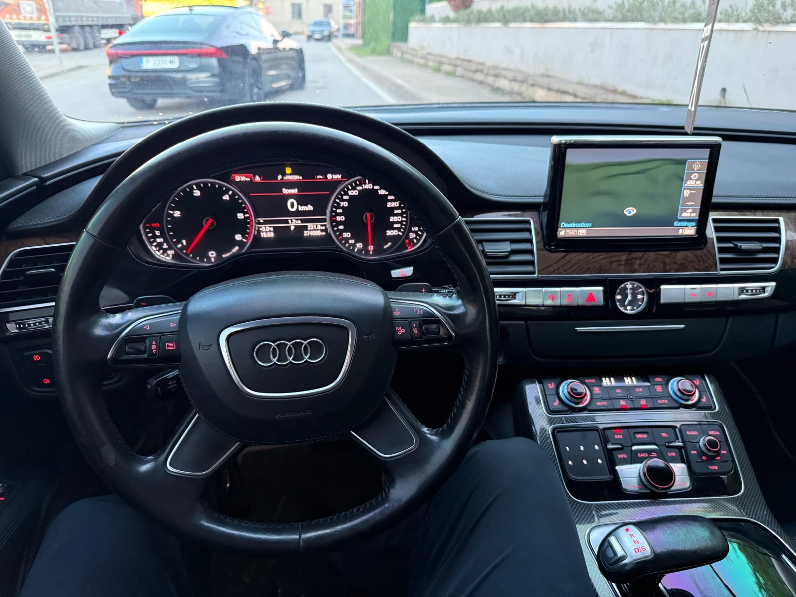 Audi A8 * МАСАЖ* ОБДУХВАНЕ* ACTIVE SOUND* 4.2TDI* ТОППП* , снимка 8 - Автомобили и джипове - 54401939