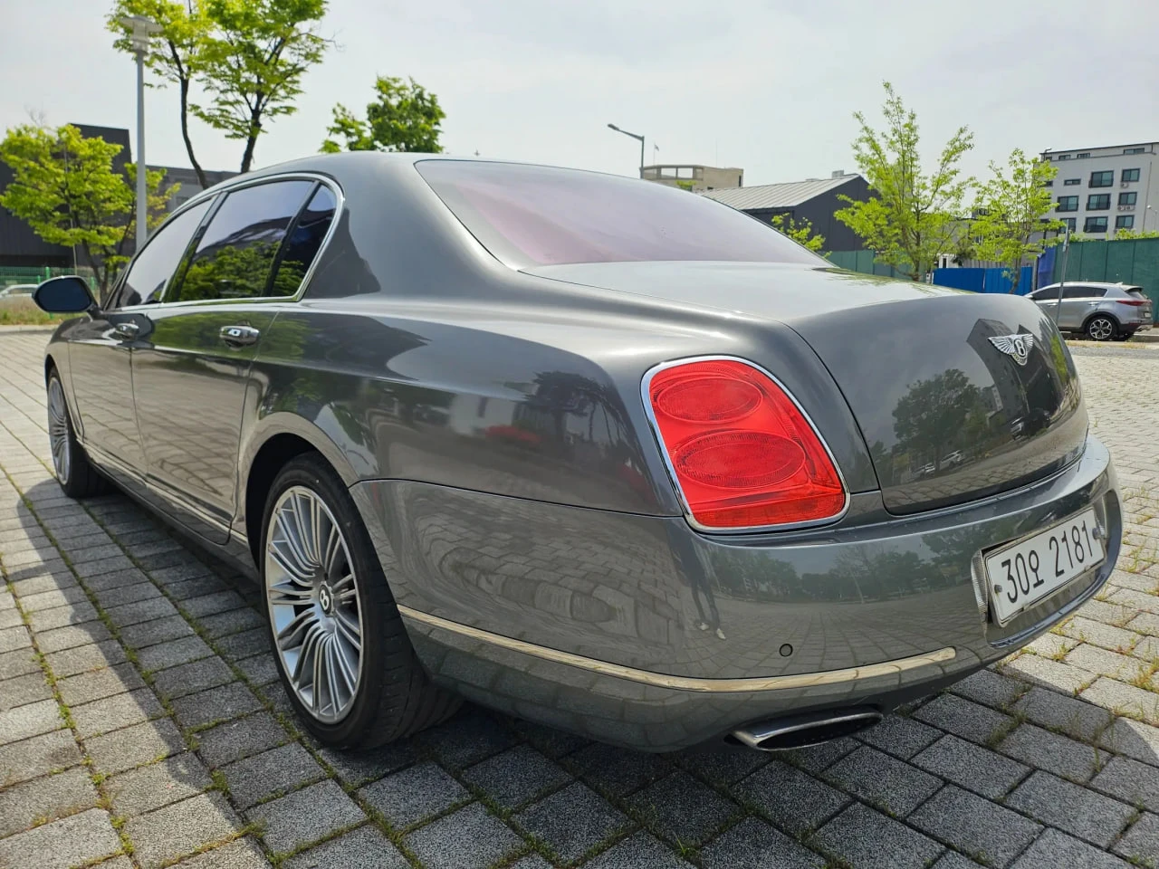 Bentley Flying Spur, снимка 8 - Автомобили и джипове - 54874026