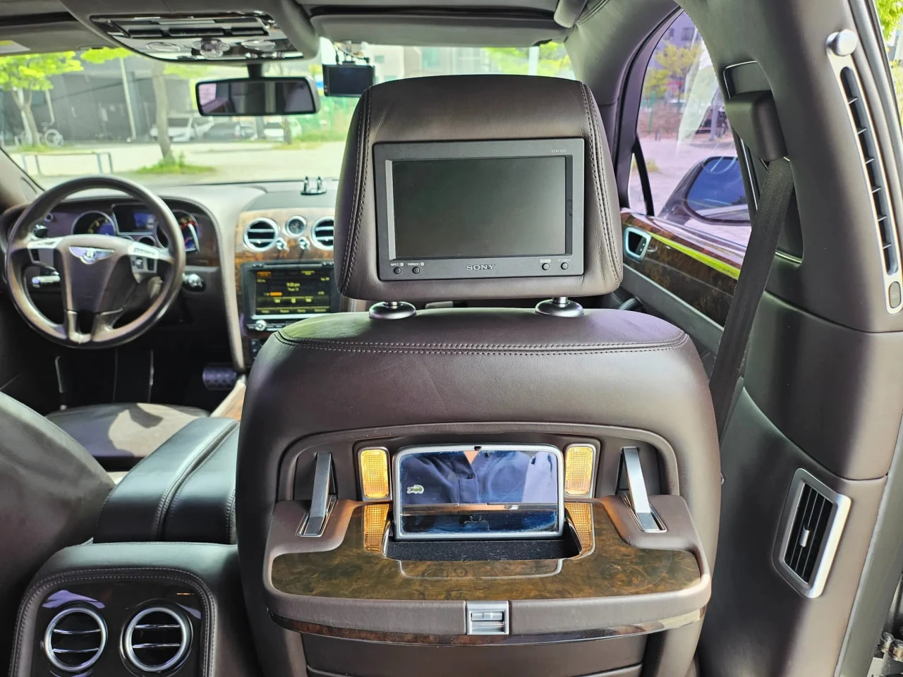 Bentley Flying Spur, снимка 15 - Автомобили и джипове - 54874026