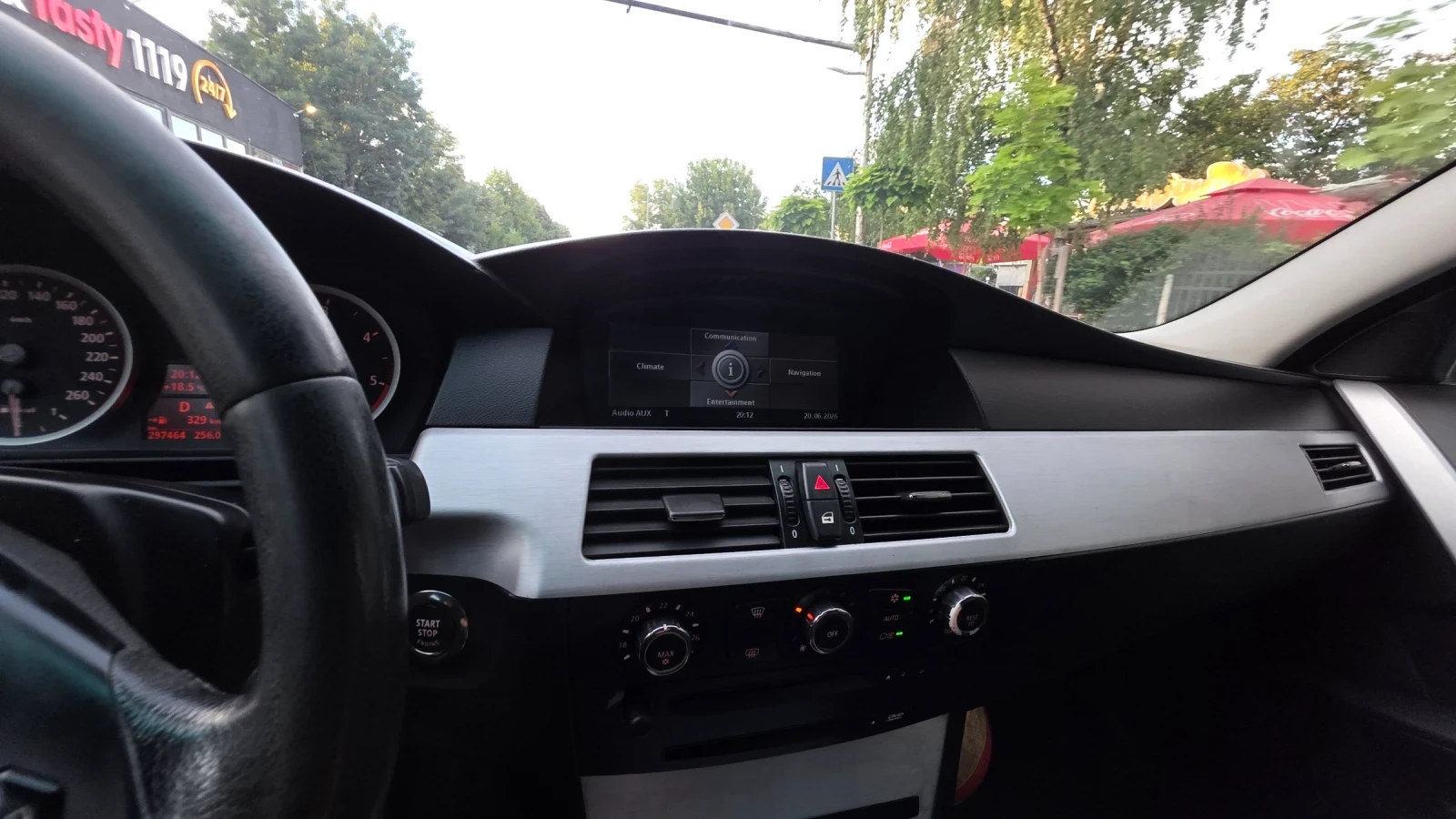 BMW 530 XD, снимка 13 - Автомобили и джипове - 54996362