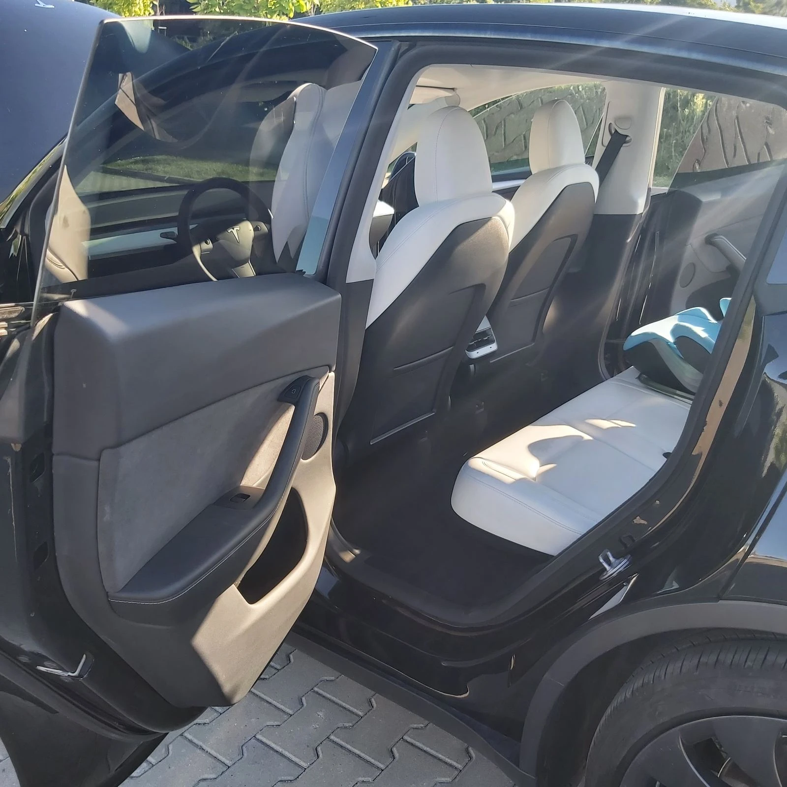 Tesla Model Y Performance 2025, снимка 9 - Автомобили и джипове - 55157517