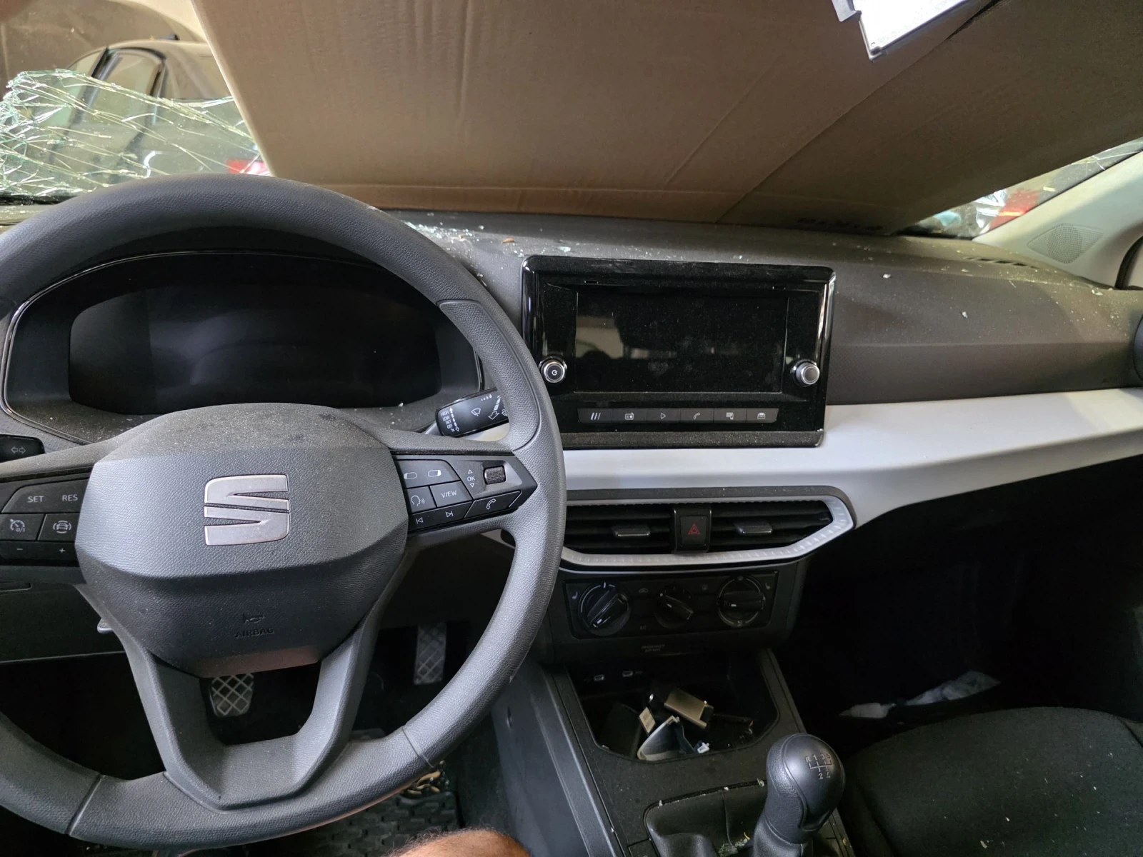 Seat Ibiza 1.0T 70kw. 8999км., снимка 3 - Автомобили и джипове - 55191945