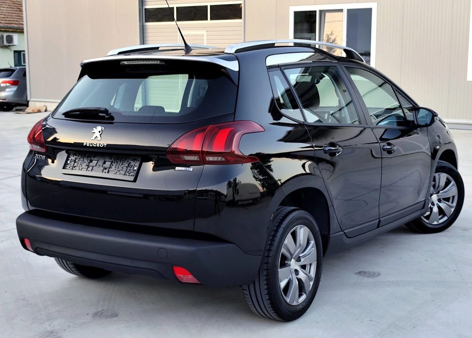 Peugeot 2008 1.6HDI-LED-EURO-6-СЕРВИЗНА КНИЖКА , снимка 6 - Автомобили и джипове - 55214808
