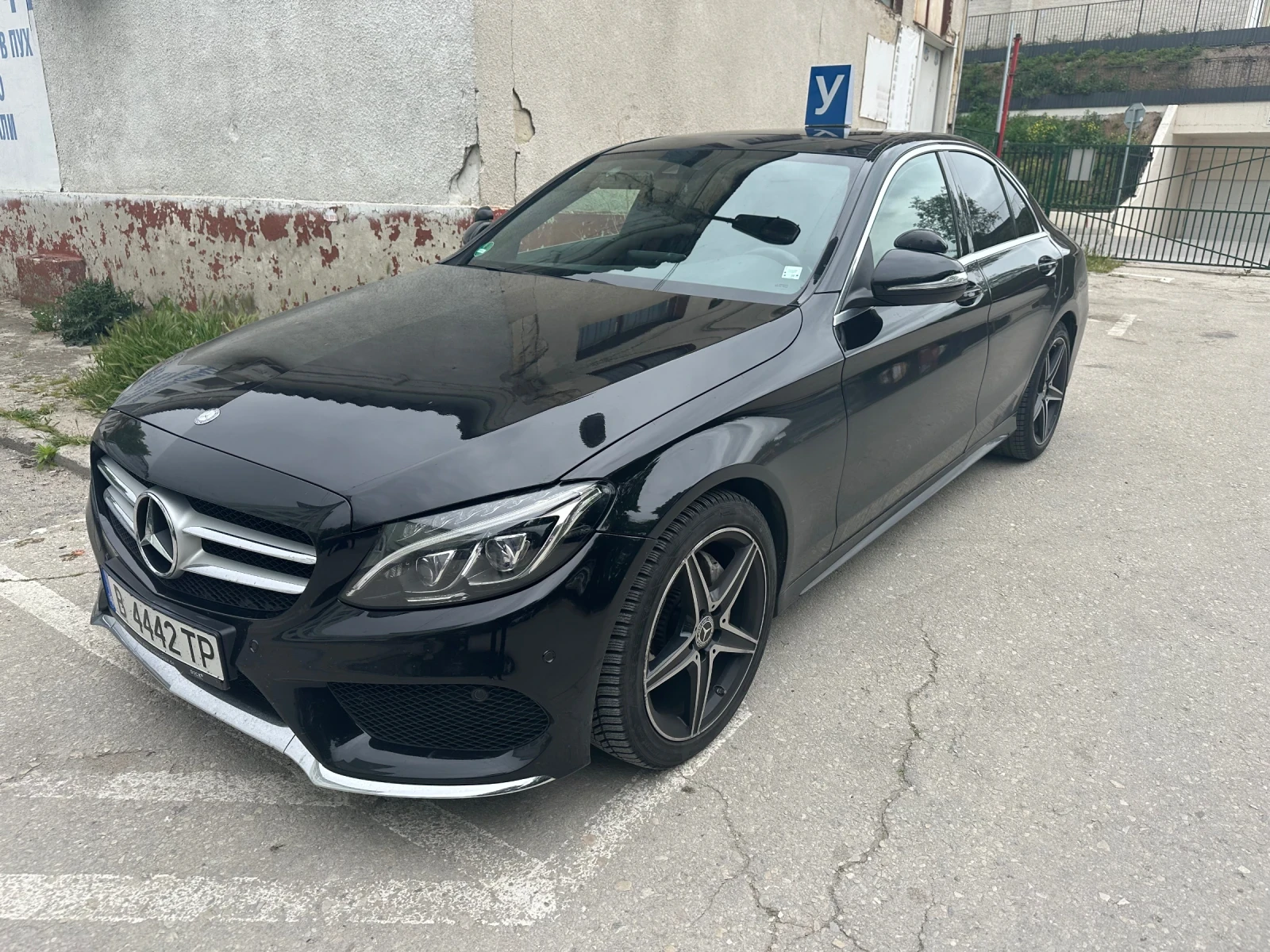 Mercedes-Benz C 220, снимка 2 - Автомобили и джипове - 55243704