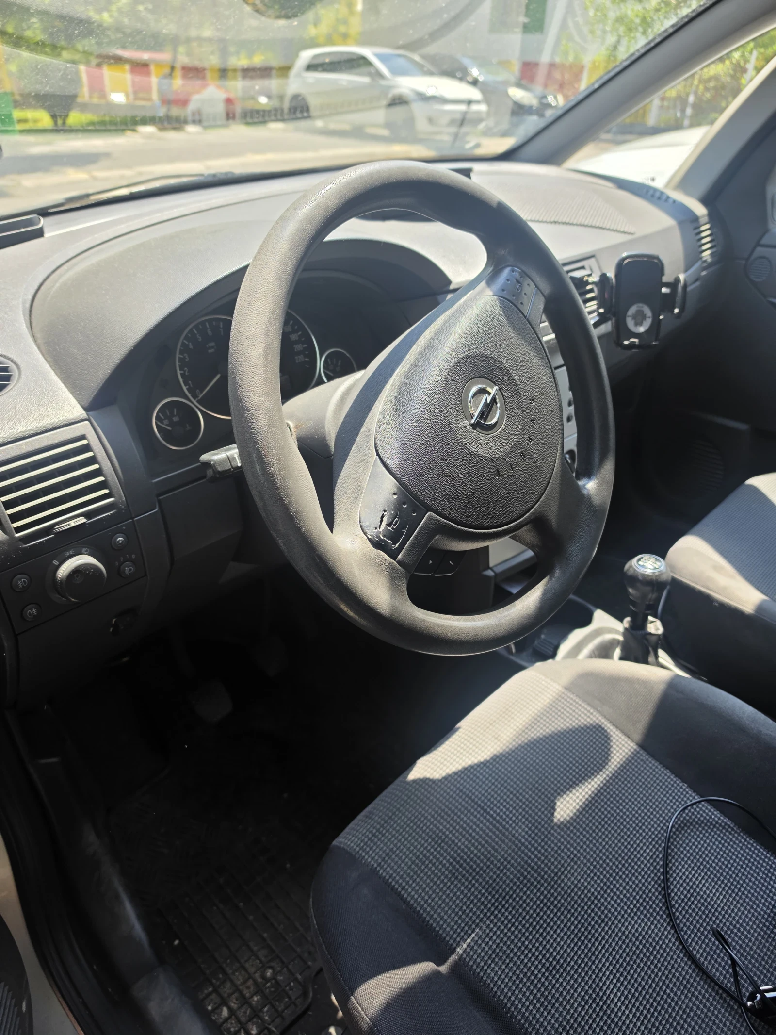 Opel Meriva, снимка 2 - Автомобили и джипове - 55252587