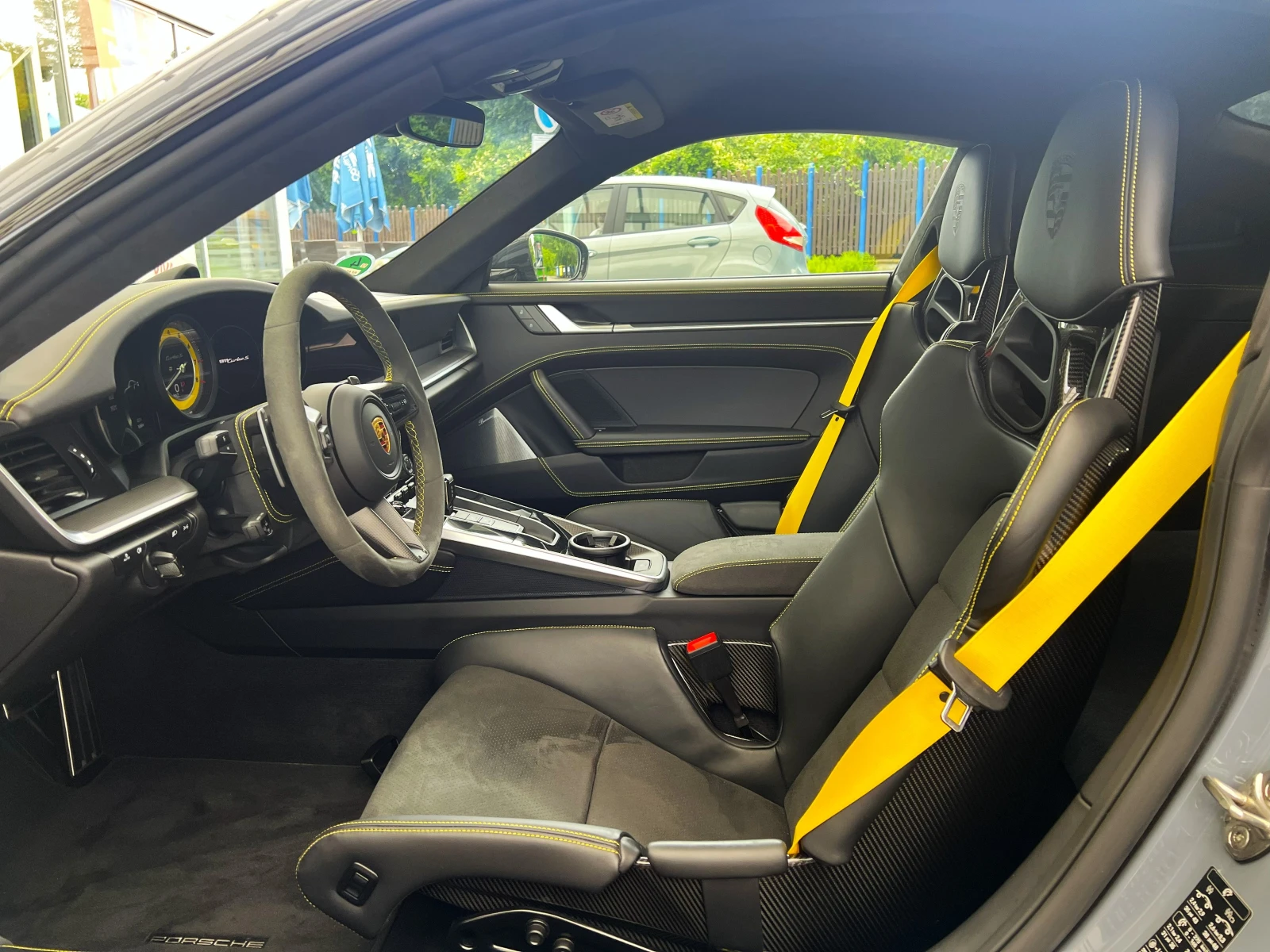 Porsche 911 992 / TURBO S / CARBON / CERAMIC / SPORT CHRONO / , снимка 9 - Автомобили и джипове - 55431331