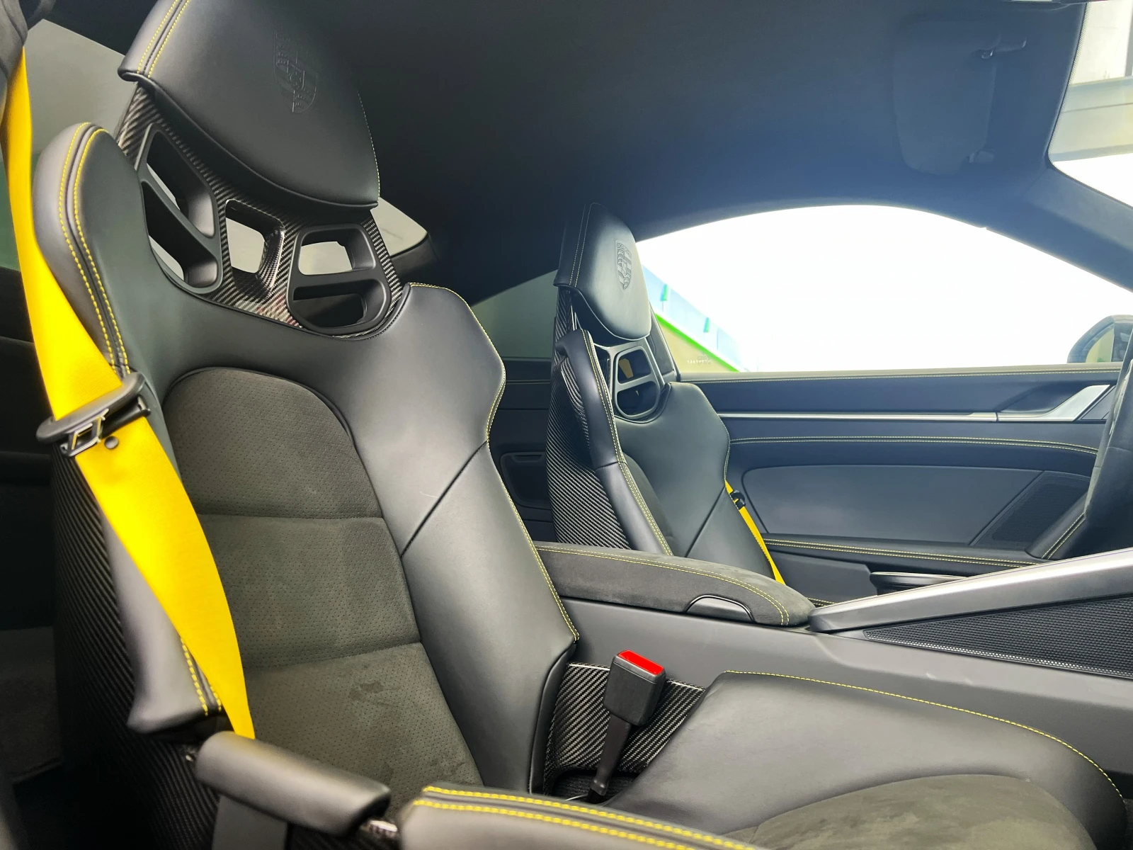 Porsche 911 992 / TURBO S / CARBON / CERAMIC / SPORT CHRONO / , снимка 15 - Автомобили и джипове - 55431331