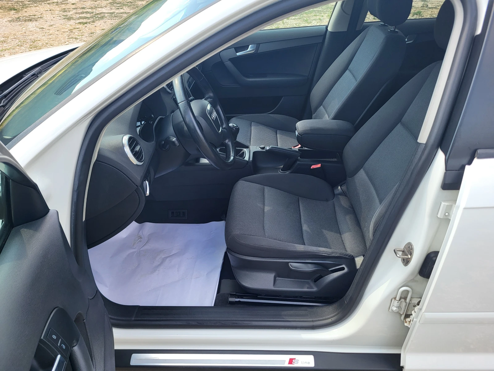 Audi A3 1.6i * S line* * FaceLift* , снимка 9 - Автомобили и джипове - 55575028