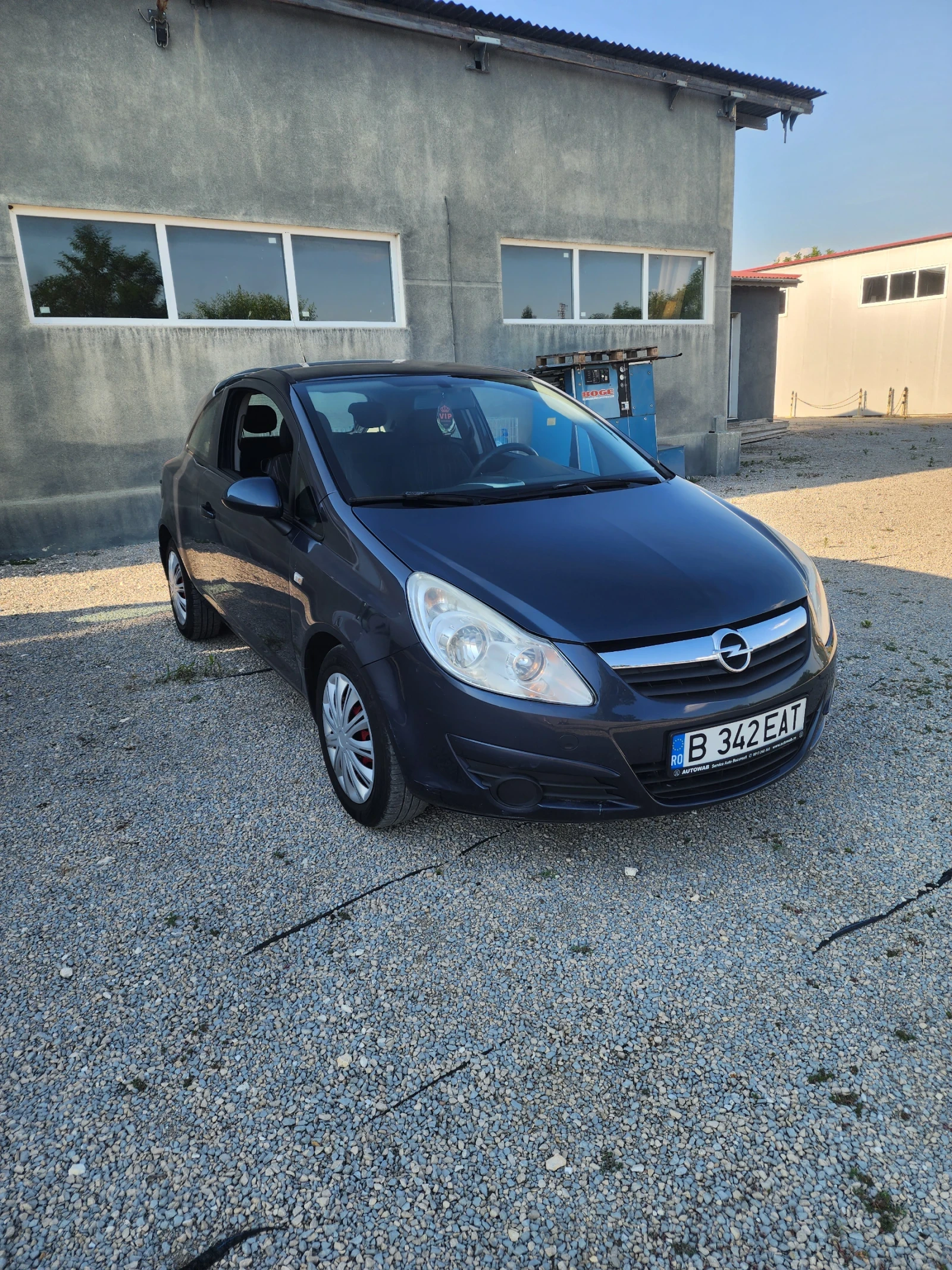 Opel Corsa, снимка 2 - Автомобили и джипове - 56127640