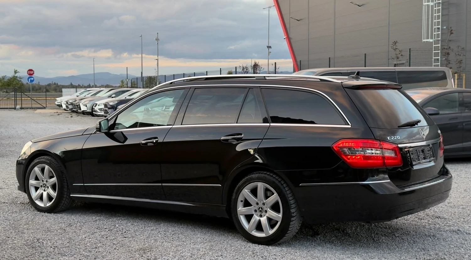 Mercedes-Benz E 220 CDi 170кс.Autom.Кожа Подгрев Navi Avantgarde, снимка 4 - Автомобили и джипове - 56231189