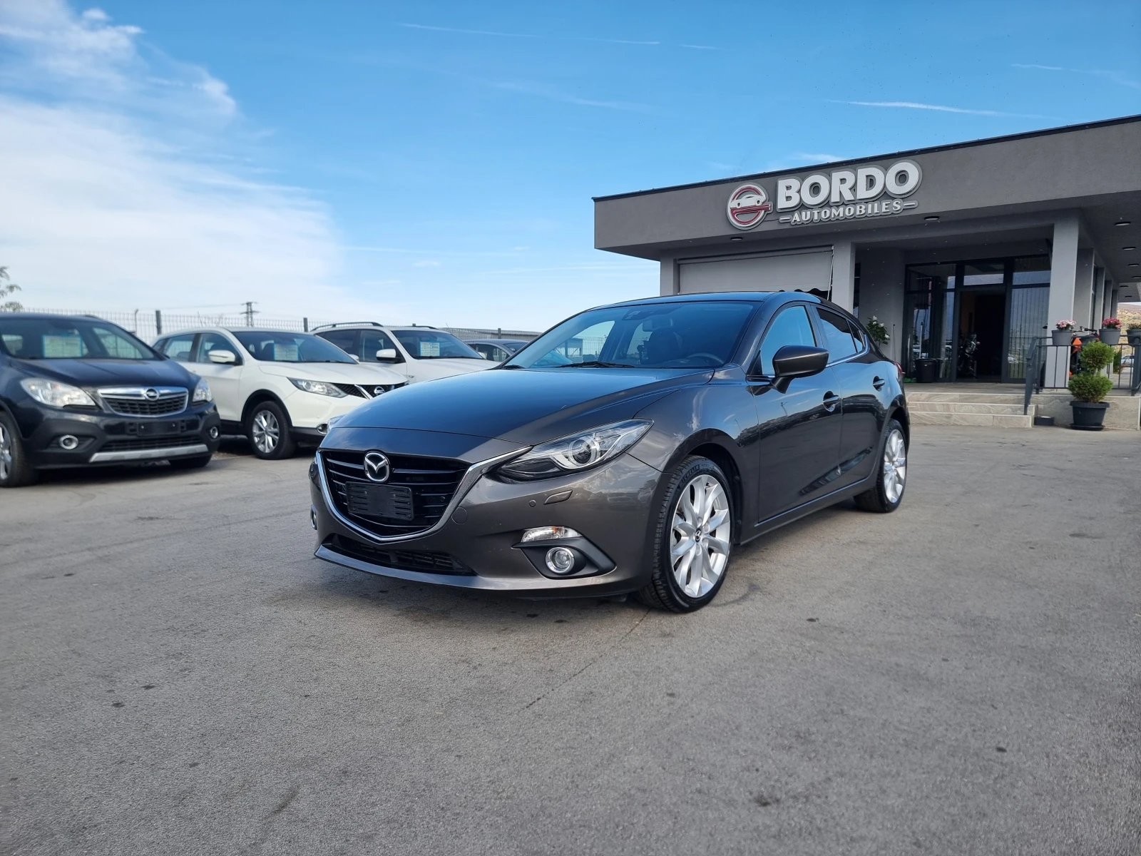 Mazda 3 2.2SKYACTIV, снимка 3 - Автомобили и джипове - 56441489