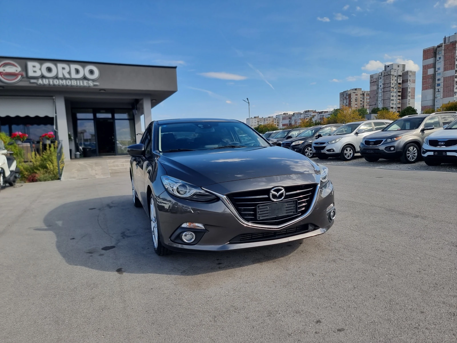 Mazda 3 2.2SKYACTIV, снимка 9 - Автомобили и джипове - 56441489