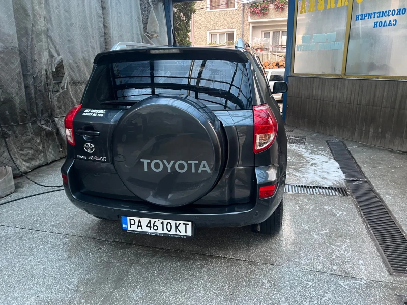 Toyota Rav4, снимка 4 - Автомобили и джипове - 47867771