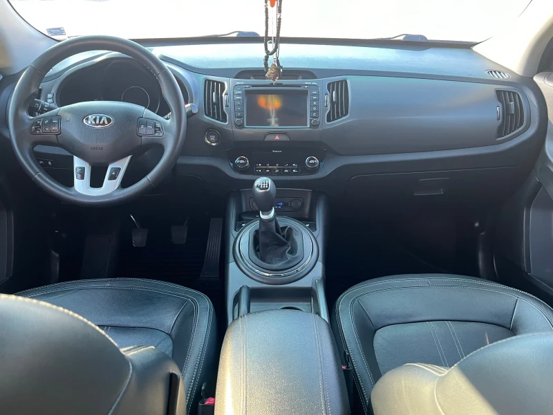 Kia Sportage, снимка 10 - Автомобили и джипове - 48015021