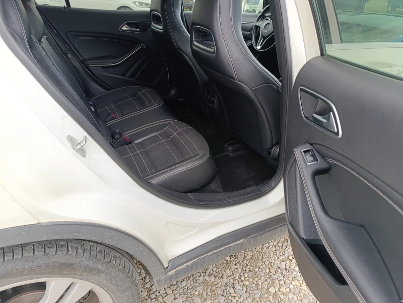 Mercedes-Benz GLA 220 D 4MATIC Лизинг , снимка 8 - Автомобили и джипове - 48867633