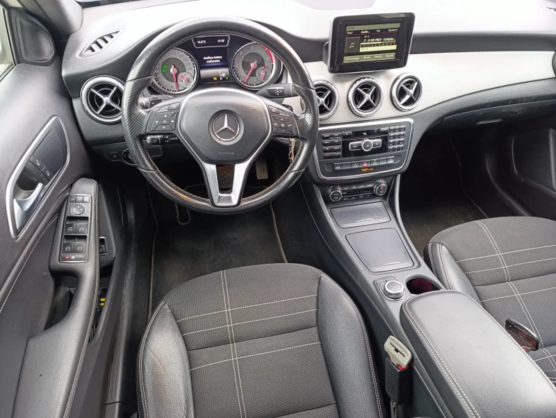Mercedes-Benz GLA 220 D 4MATIC Лизинг , снимка 12 - Автомобили и джипове - 48867633