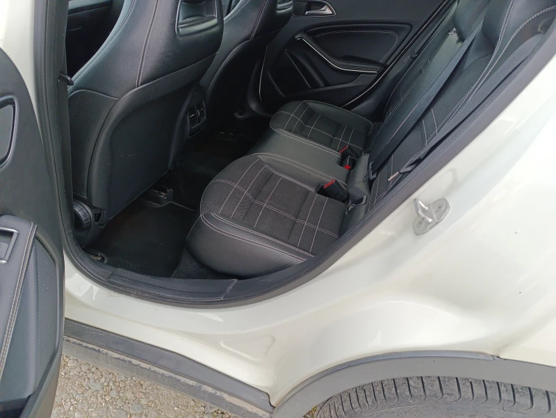 Mercedes-Benz GLA 220 D 4MATIC Лизинг , снимка 7 - Автомобили и джипове - 48867633