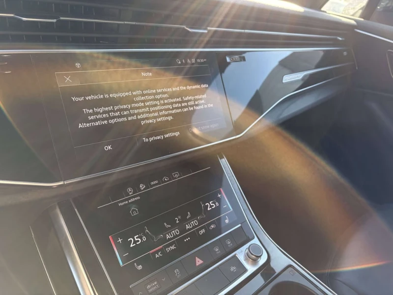 Audi Q7 * quattro Premium * CARFAX * БЕЗ ПЪРВОНАЧАЛНА ВНОС, снимка 14 - Автомобили и джипове - 53111912