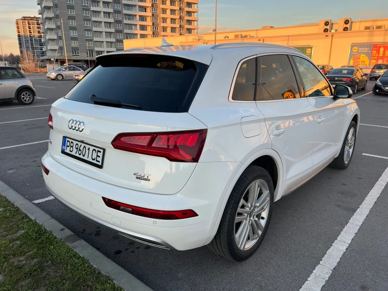 Audi Q5 2.0TFSI, снимка 5 - Автомобили и джипове - 53171608