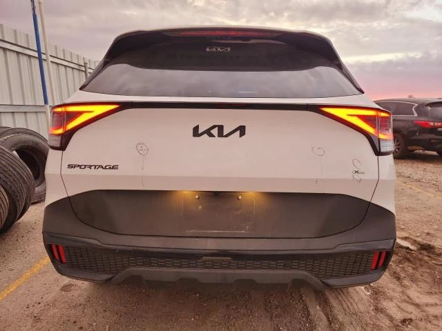 Kia Sportage ПОДГРЕВ* КАМЕРА* КЕЙЛЕС* LANE* ASSIST, снимка 6 - Автомобили и джипове - 53741142