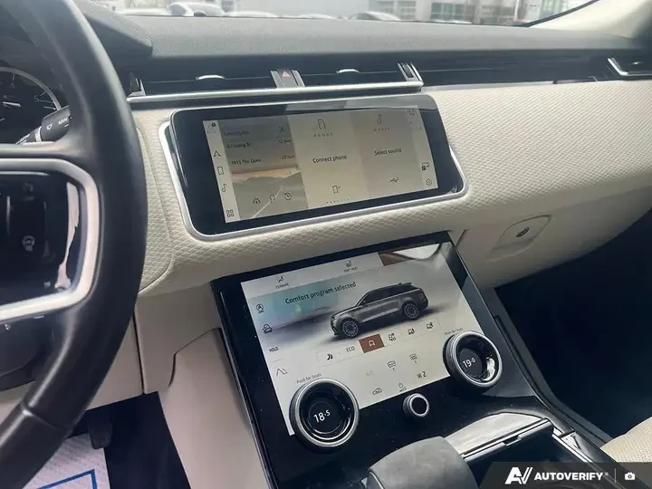 Land Rover Range Rover Velar OYSTER INTERIOR * CARFAX * АВТО КРЕДИТ * , снимка 12 - Автомобили и джипове - 54732873
