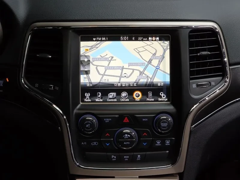 Jeep Grand cherokee 3.6 OVERLAND WK2, снимка 14 - Автомобили и джипове - 55113618