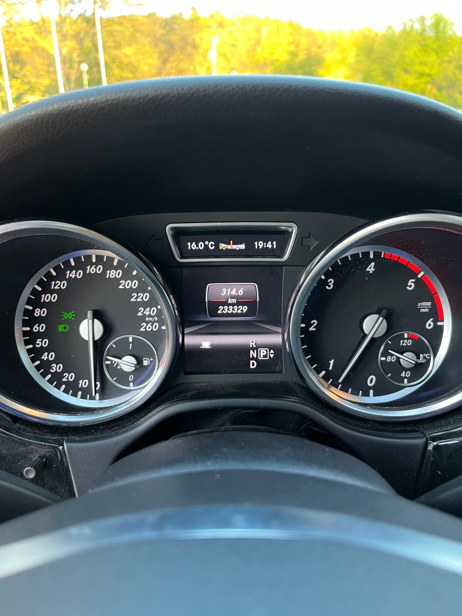 Mercedes-Benz ML 350  - изображение 9