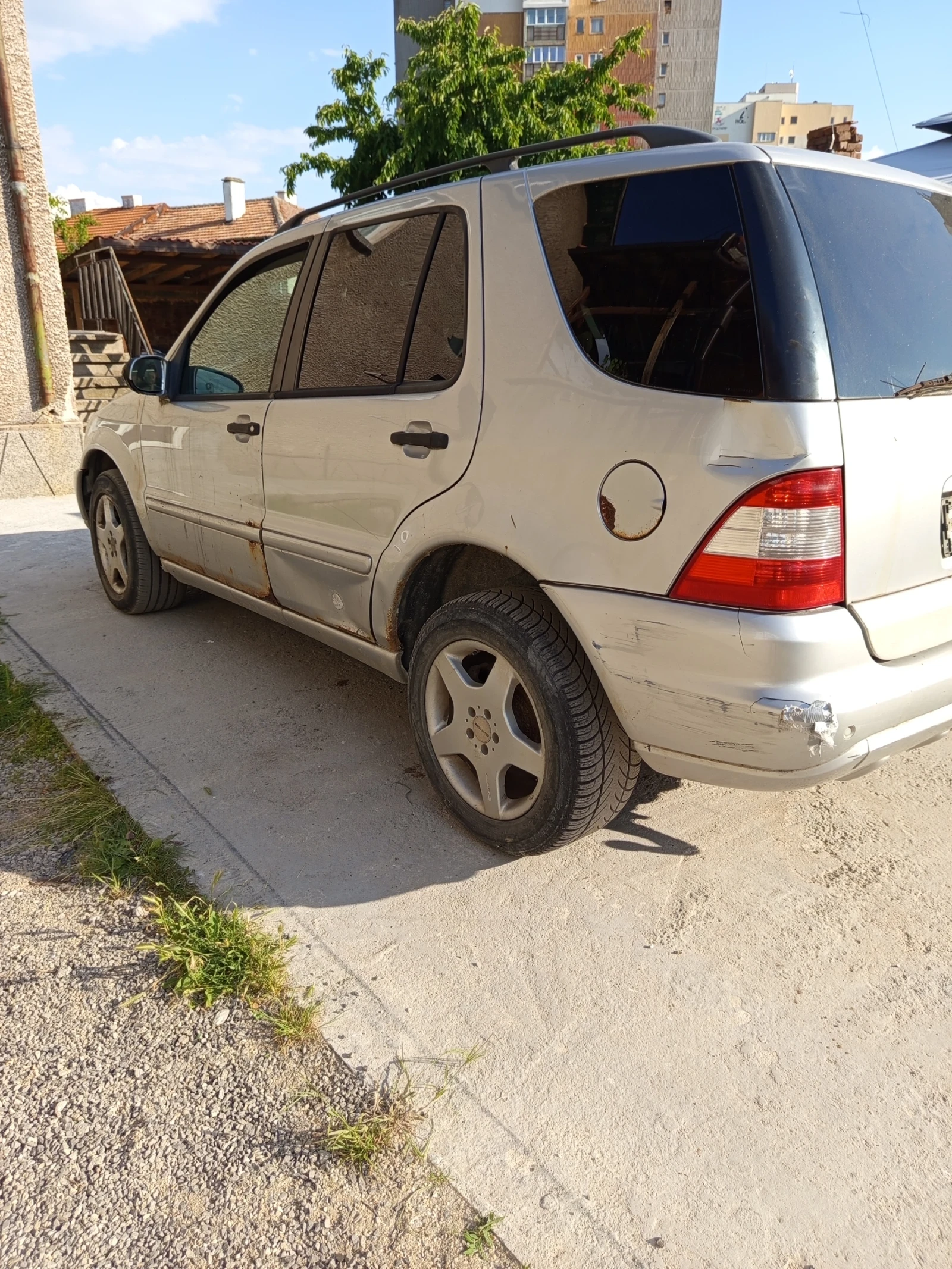 Mercedes-Benz ML 270 2.7 163 - изображение 4