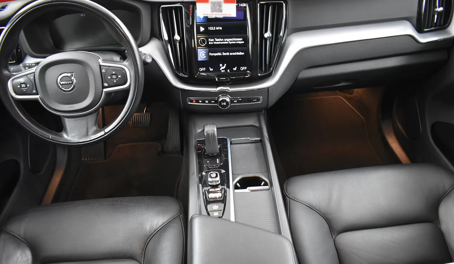 Volvo XC60 2.0B4-MOMENTUM/197HP/CAM/DIGI/AMBI/LED/ACC/159g - изображение 9