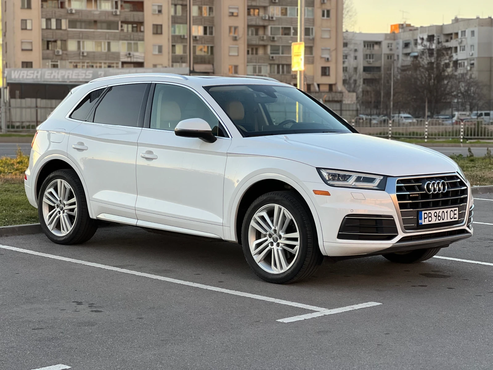 Audi Q5 2.0TFSI - изображение 3