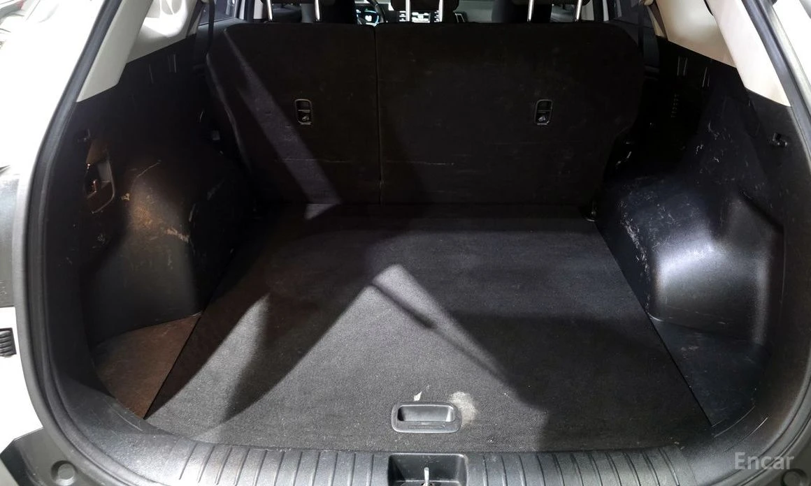 Kia Sportage 2.0D 4x4 PRESTIGE* HARMAN KARDON* ОБДУХВАНЕ* , снимка 15 - Автомобили и джипове - 54085314