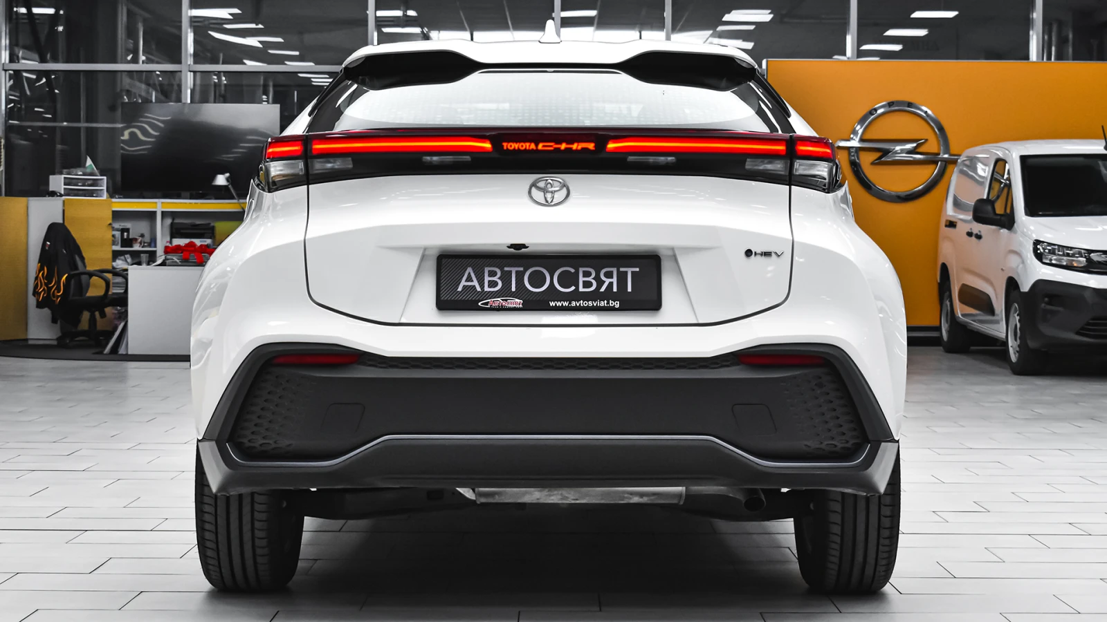 Toyota C-HR CULT 1.8 Hybrid Automatic, снимка 3 - Автомобили и джипове - 54912199