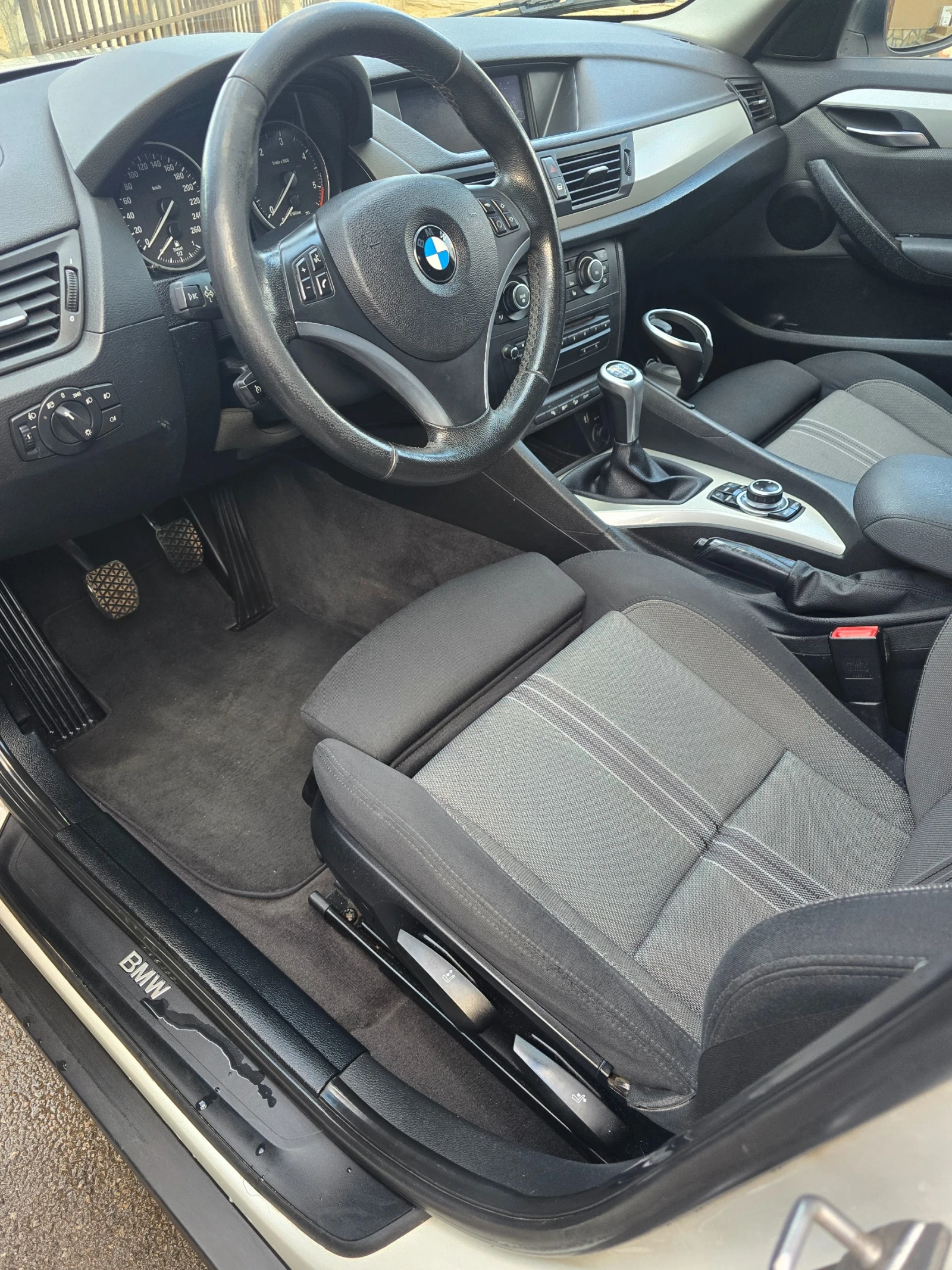 BMW X1 4х4 , снимка 6 - Автомобили и джипове - 56166940