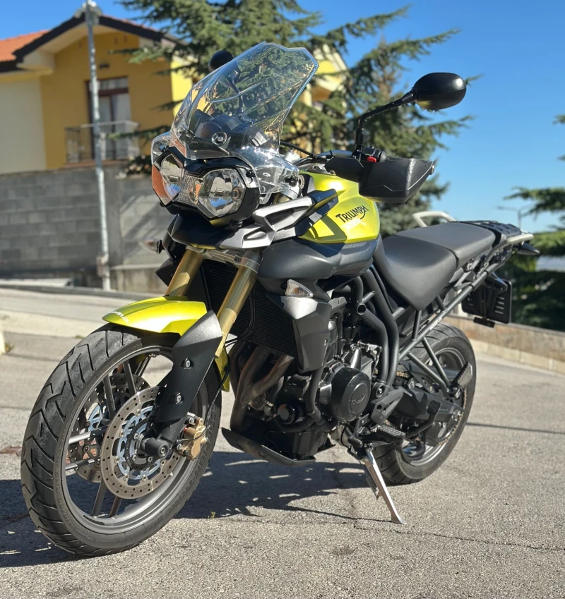 Triumph Tiger 800