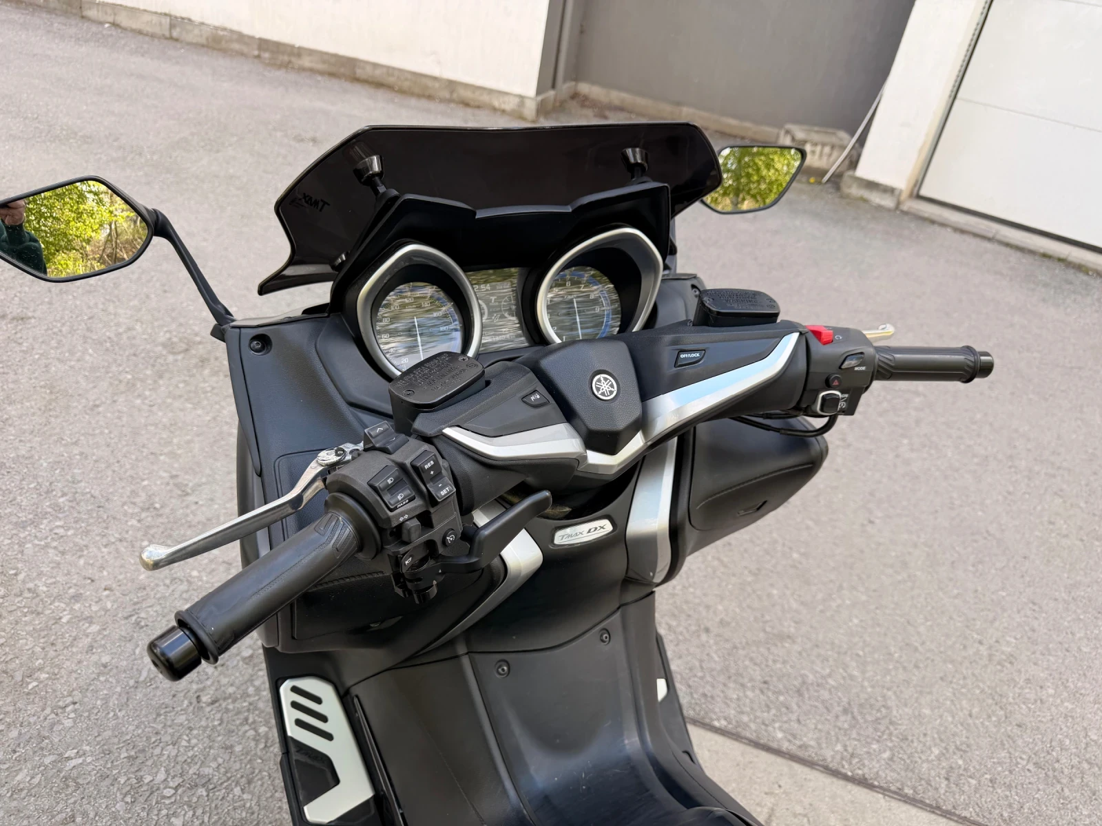 Yamaha T-max 530 DX, снимка 5 - Мотоциклети и мототехника - 54501275