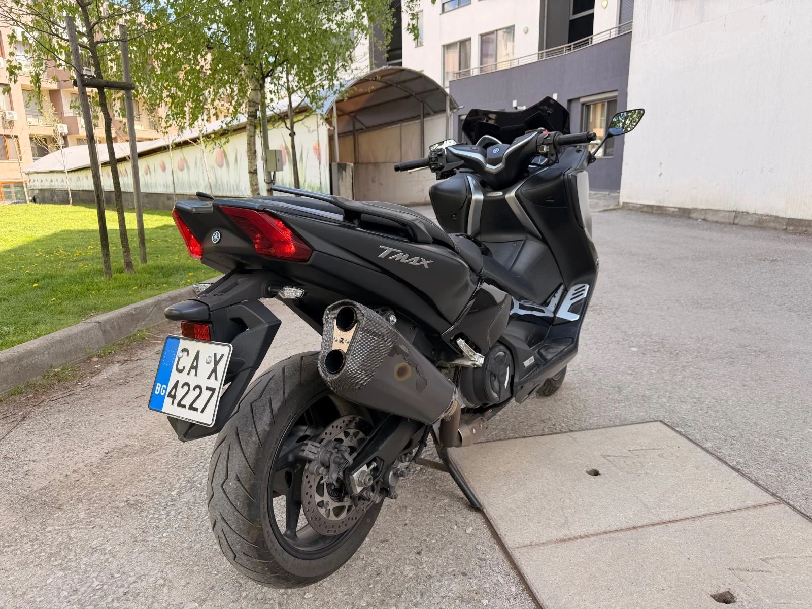 Yamaha T-max 530 DX, снимка 3 - Мотоциклети и мототехника - 54501275