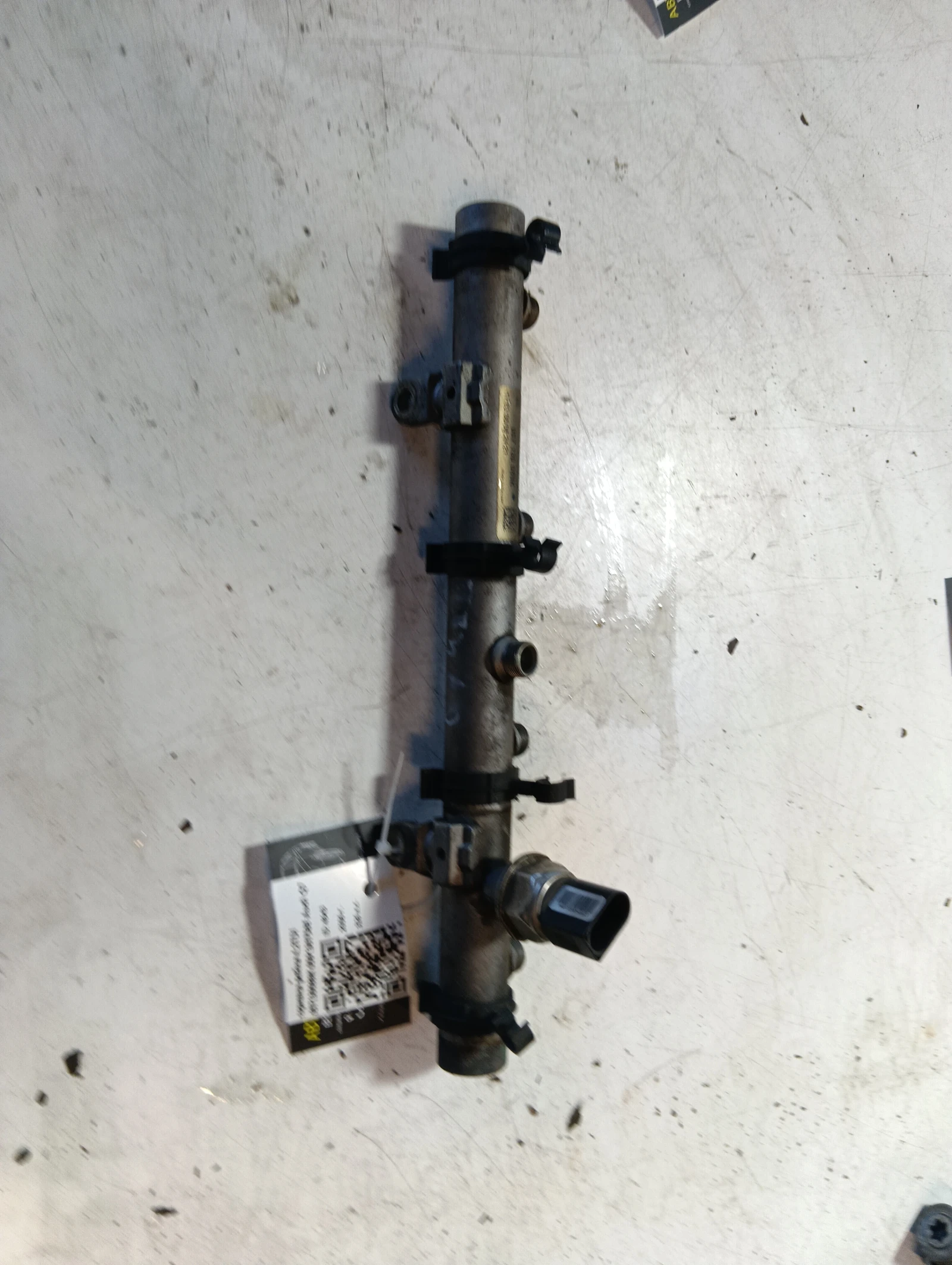 горивна рейка 4.2TDI 057130089K 059130758E Audi Q7