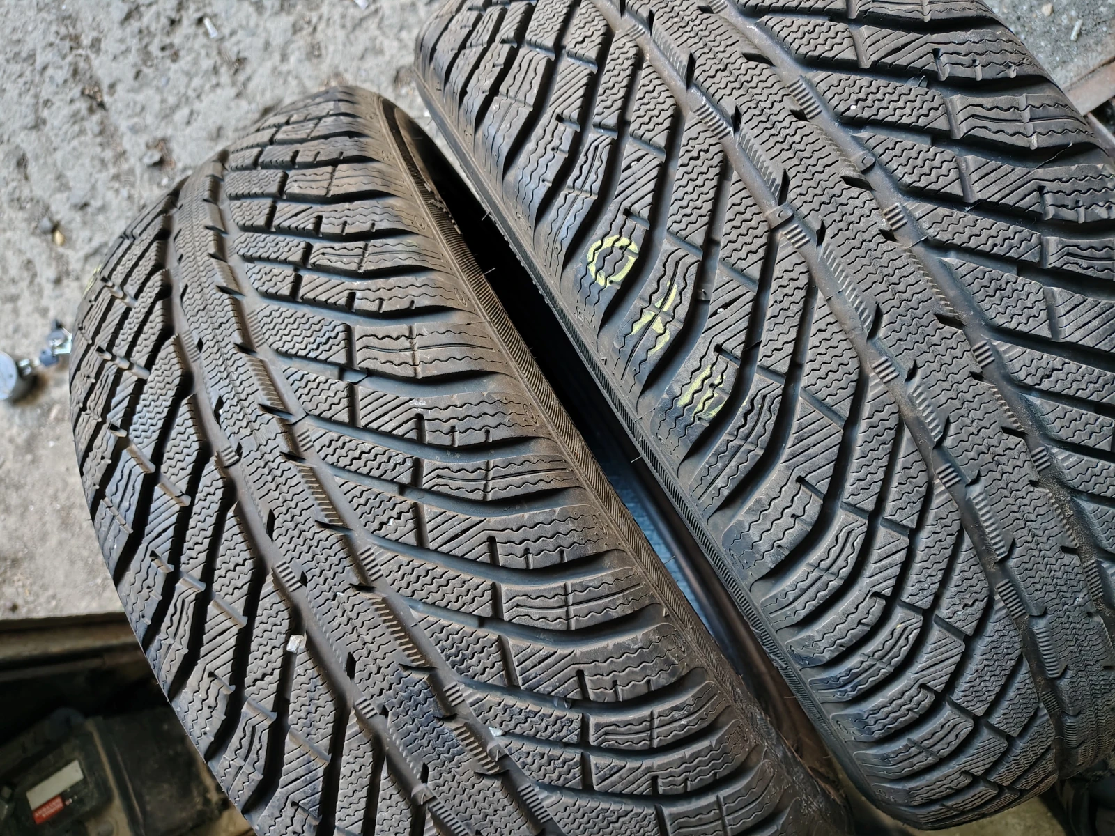  235/55R19 | Mobile.bg   1