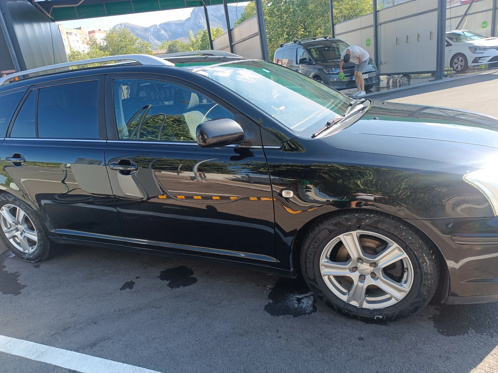 ���� � ������ 215/60R16 �� Toyota Avensis | Mobile.bg � ����������� 3